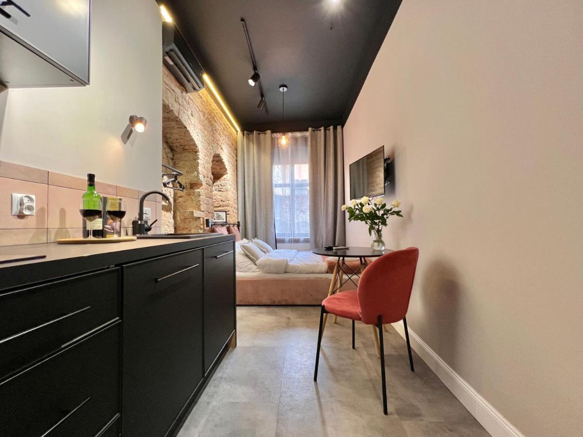 Pudrowy Apartament Old Town Design Stary Toruń エクステリア 写真